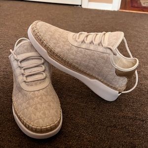Michael Kors sneakers Sz 6